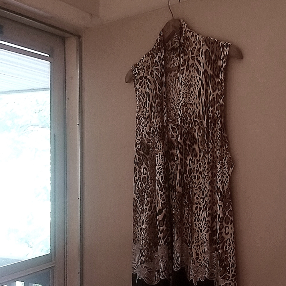 Leopard Top